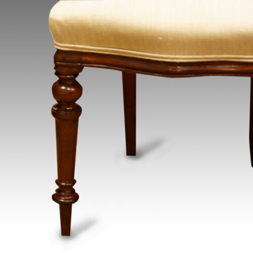 Set of 6 Victorian mahogany balloon back dining chairs leg