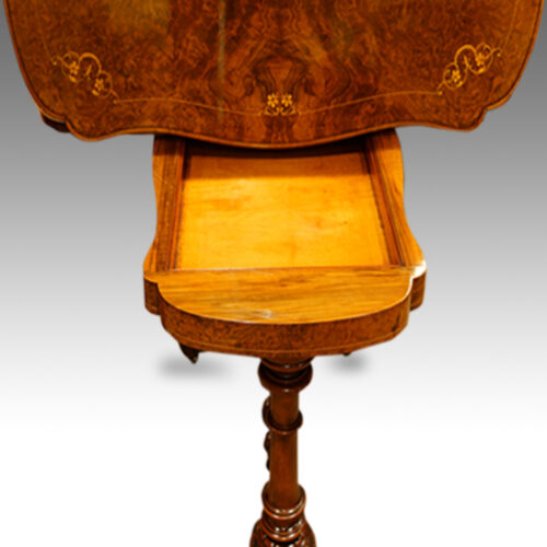 Victorian shaped inlaid walnut cardtable top