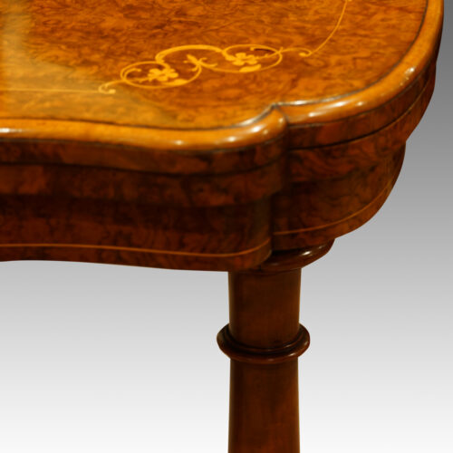 Victorian shaped inlaid walnut cardtable corner