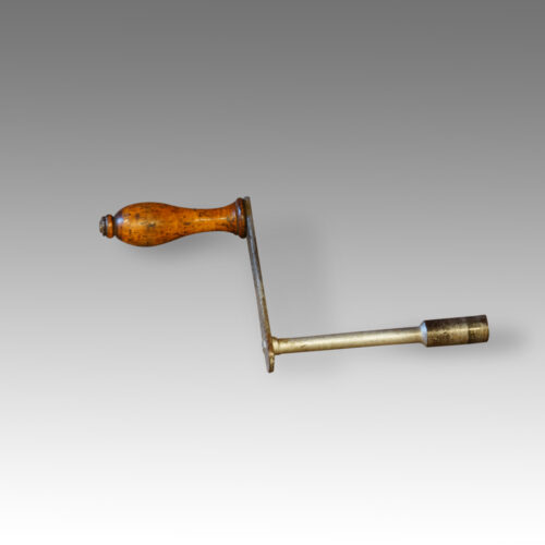Edwardain dining table wind out handle