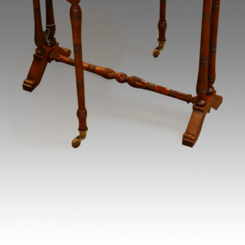 Victorian burr walnut small Sutherland table,6