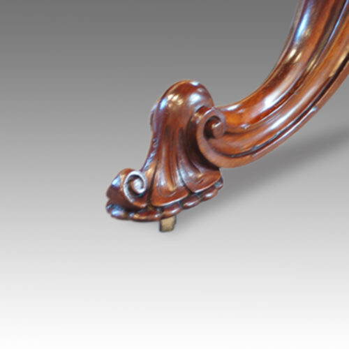 Victorian burr walnut oval loo table leg
