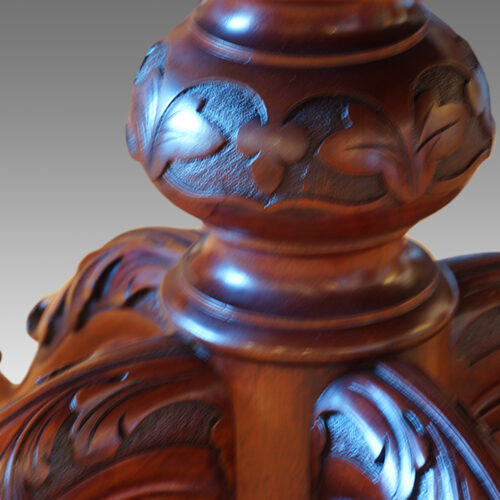 Victorian large walnut loo table carved column