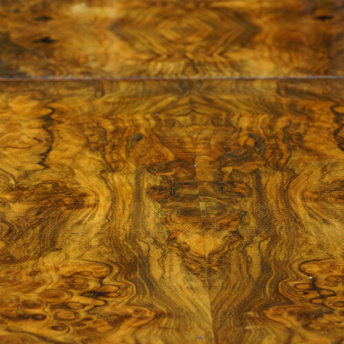 Victorian inlaid walnut Sutherland table veneer detail
