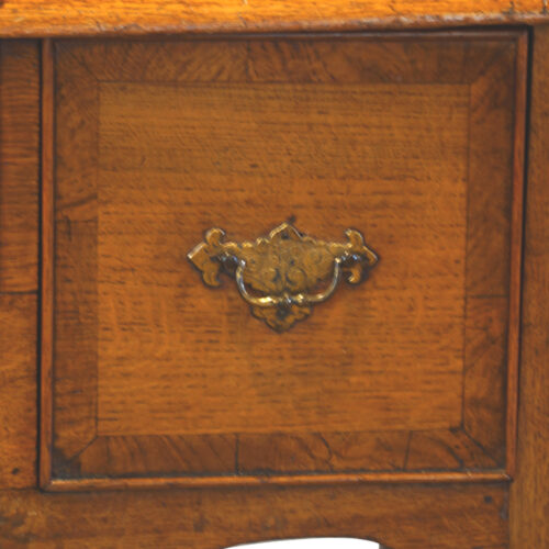 Antique oak chest drawer