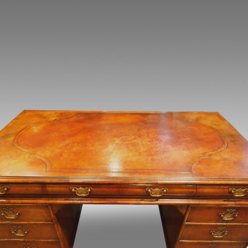 Edwardian walnut pedestal desk