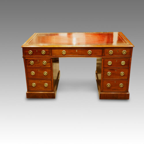 Early Victorian mahogany pedestal desk