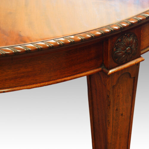 Edwardian mahogany extending dining table
