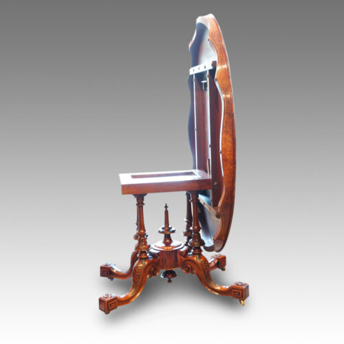 Victorian inlaid walnut oval loo table side