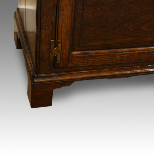 Antique dresser feet