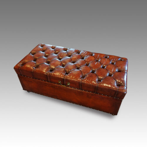 Antique Ottoman top