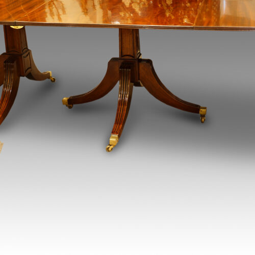 Quadruple pillar support