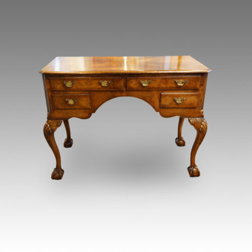 Queen Anne style walnut dressing table