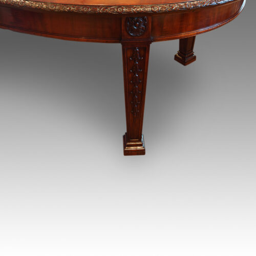 Edwardian dining table leg