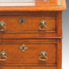 Detail antoque desk drawer