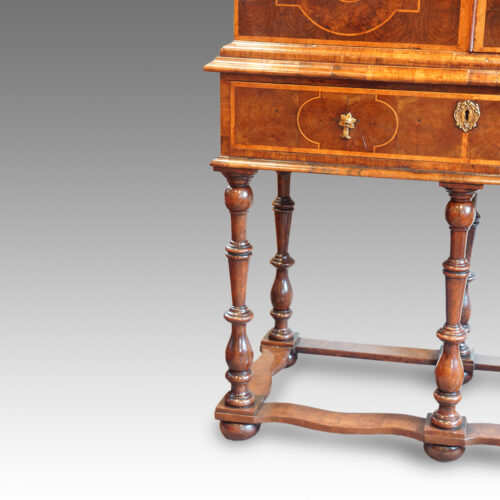 Walnut base detail
