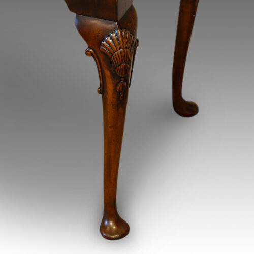 Carved cabriole leg
