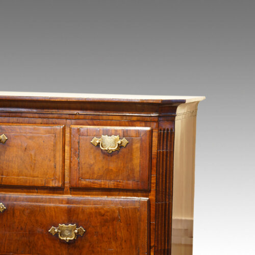Walnut Queen Anne chest