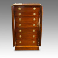 Wellington chest