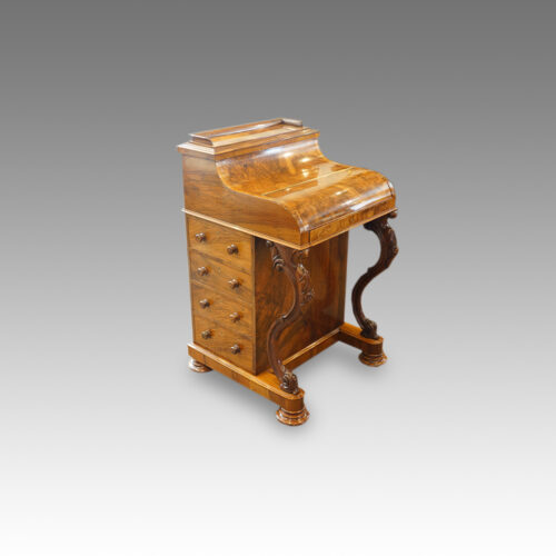 Victorian Davenport