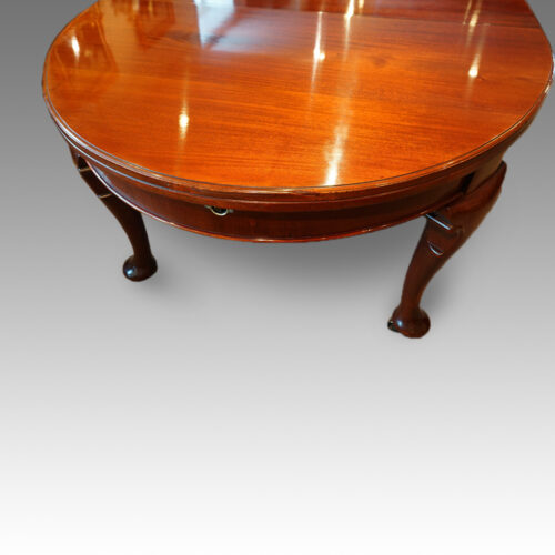 Antique extending dining table