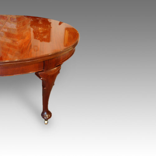 Dining room table