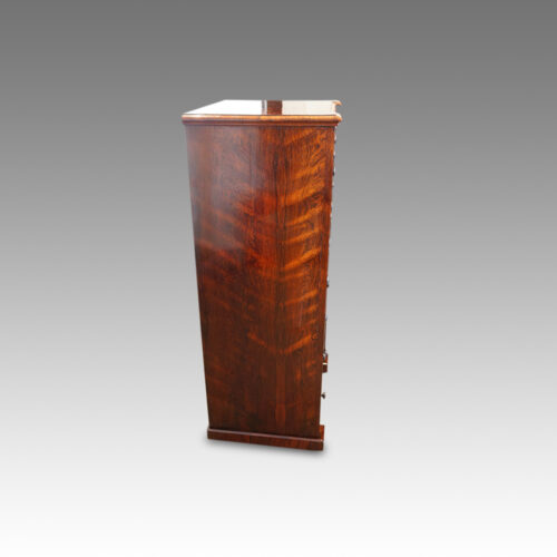 Fancy rosewood veneer to chest