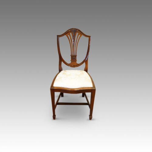 Dining chair in mahogany