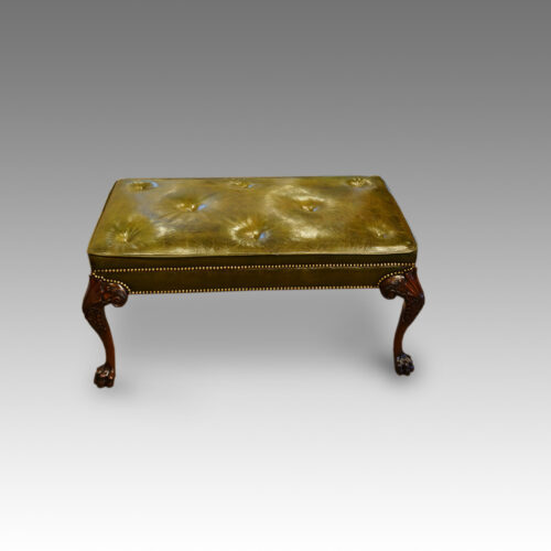 Queen Anne style stool