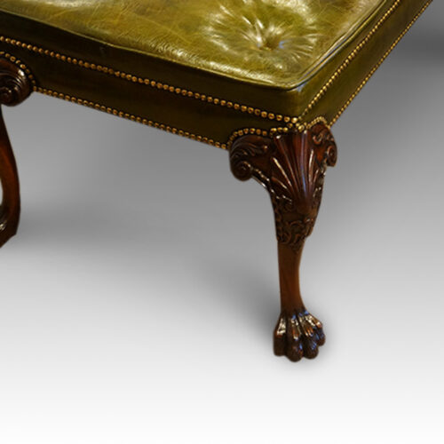 Queen Anne stool leg