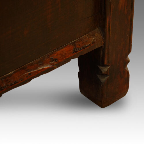 Antique trunk foot