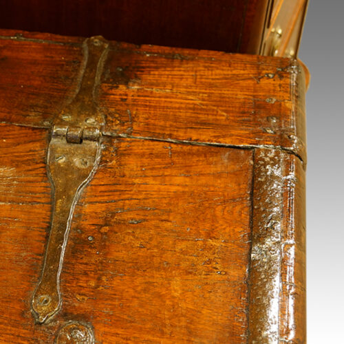 Antique trunk hinge