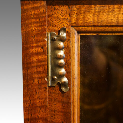 Art Nouveau hinge