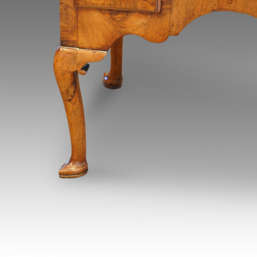 Georgian walnut