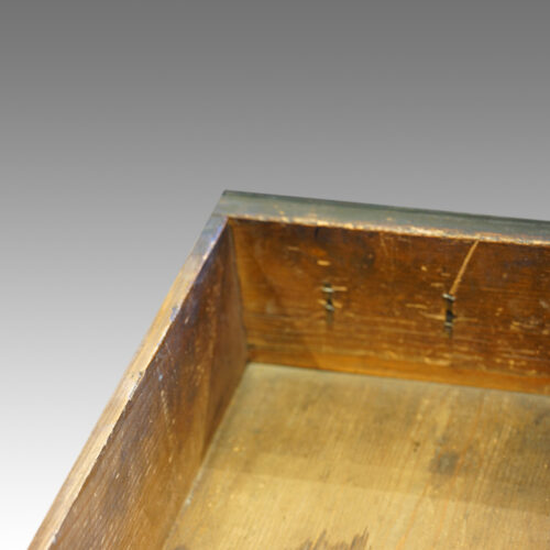 Drawer lining