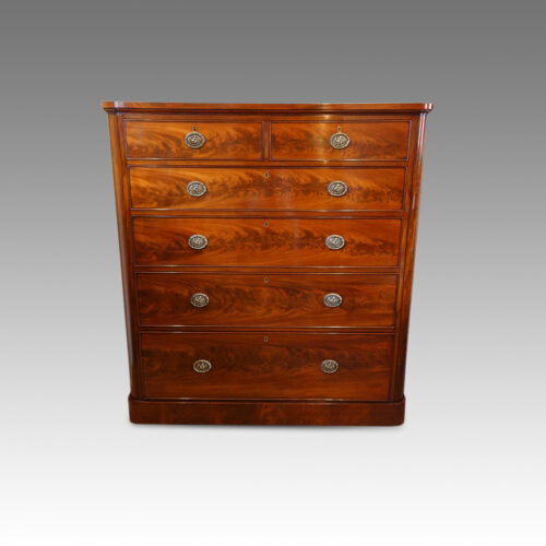 Large Victorian mahogany chest of drawers