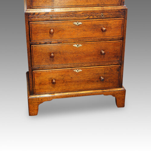 Oak chest on chest base