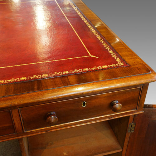 Early Victorian mahogany partners desk detail
