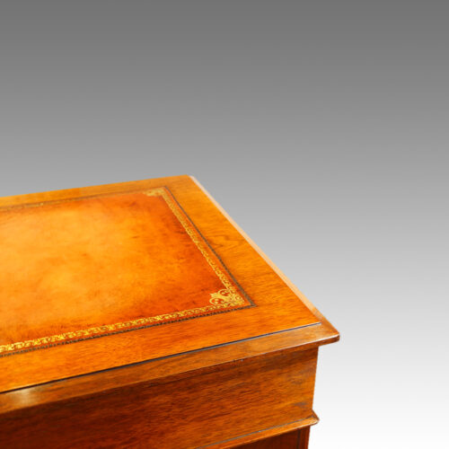 Edwardian Maple & co walnut pedestal desk top detail