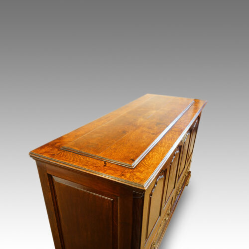 George III oak Lancashire mule chest top
