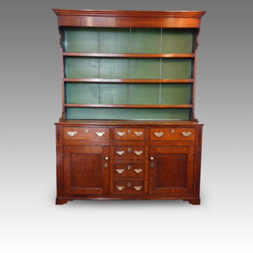 Georgian oak north country dresser with rack