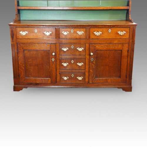 Georgian oak north country dresser with rack