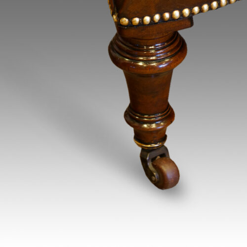Victorian small leather settee leg