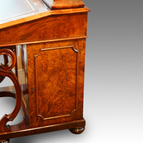 Victorian walnut Davenport with side door closed
