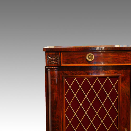 William IV rosewood side cabinet with one drawer carved capital