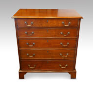 Late Georgian mahogany small chest of drawers