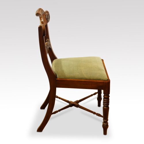 Set of 8 William IV mahogany dining chairs side