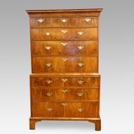 Georgian walnut chest on chest