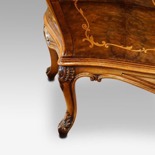 Pair of Italian commodes front leg