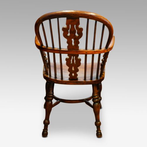 Set of 4 Yew wood Windsor chairs,9
